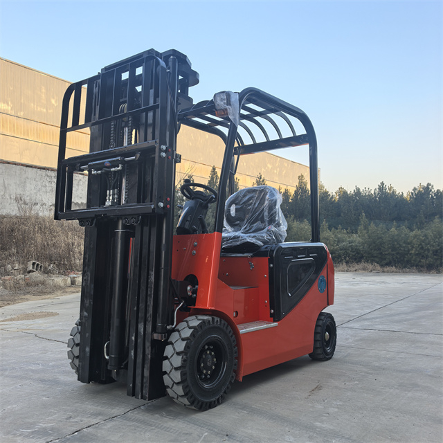 រថយន្ត Forklift អគ្គិសនី 2តោន សម្រាប់លក់