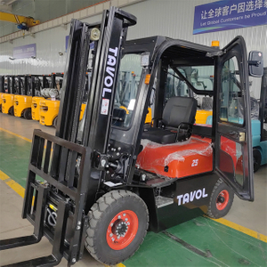  Chariot &eacute;l&eacute;vateur diesel de levage 2T 2.5T Truvk avec cabine