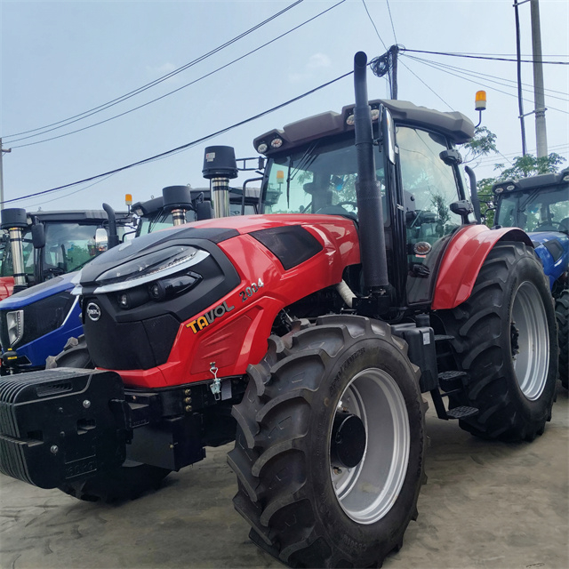 Cần b&aacute;n m&aacute;y k&eacute;o n&ocirc;ng nghiệp b&aacute;nh 4 b&aacute;nh 200hp 