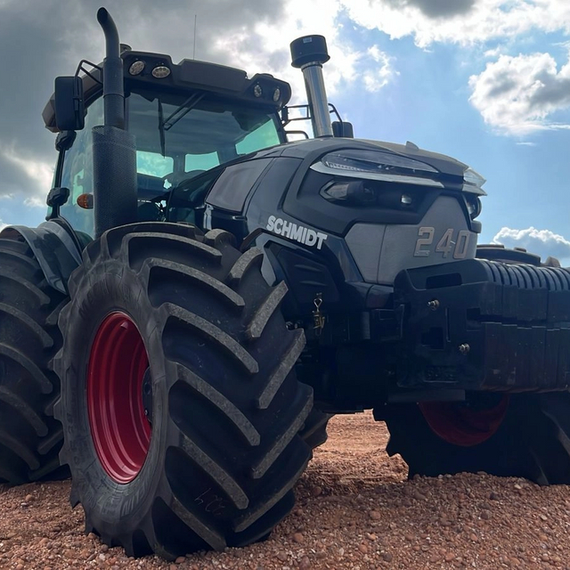 Tavol Farm 240hp 4wd poljoprivredni traktor na kotačima sa klima uređajem